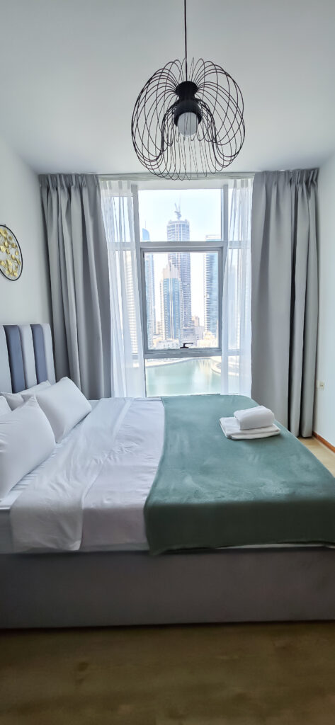 Superb Dubai Marina View 2 Bedroom Apartment
