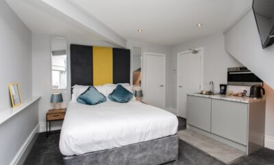 StayCoastal | Linden Hotel | King Deluxe Suite 4