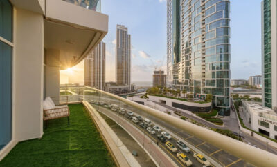 Huge BeachFront w/ PS5 Gaming & Skyline View JBR
