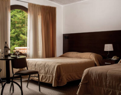 Calacoto Suite – 2 Queen Beds, Near Teleferico