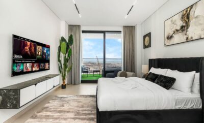 Modern Studio with Premium Amenities and Jacuzzi