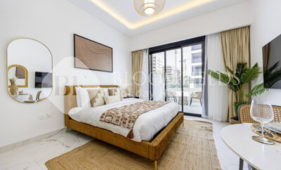 118 –  Elegant Stu in Azizi