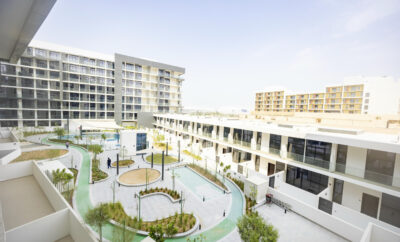 261-Snug Stu The Gate Masdar