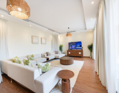 17-Stunning 4BR Villa in al-Fujairah