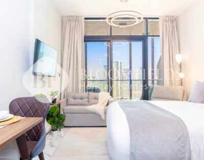 1828- Vista Royale Stu Al Mar