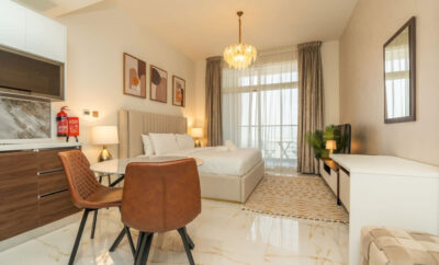 FIRST CLASS | Studio | Chic & Comfy in Jewelz