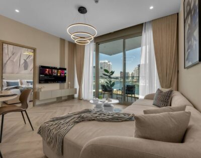 Canalside 1BR in Business Bay